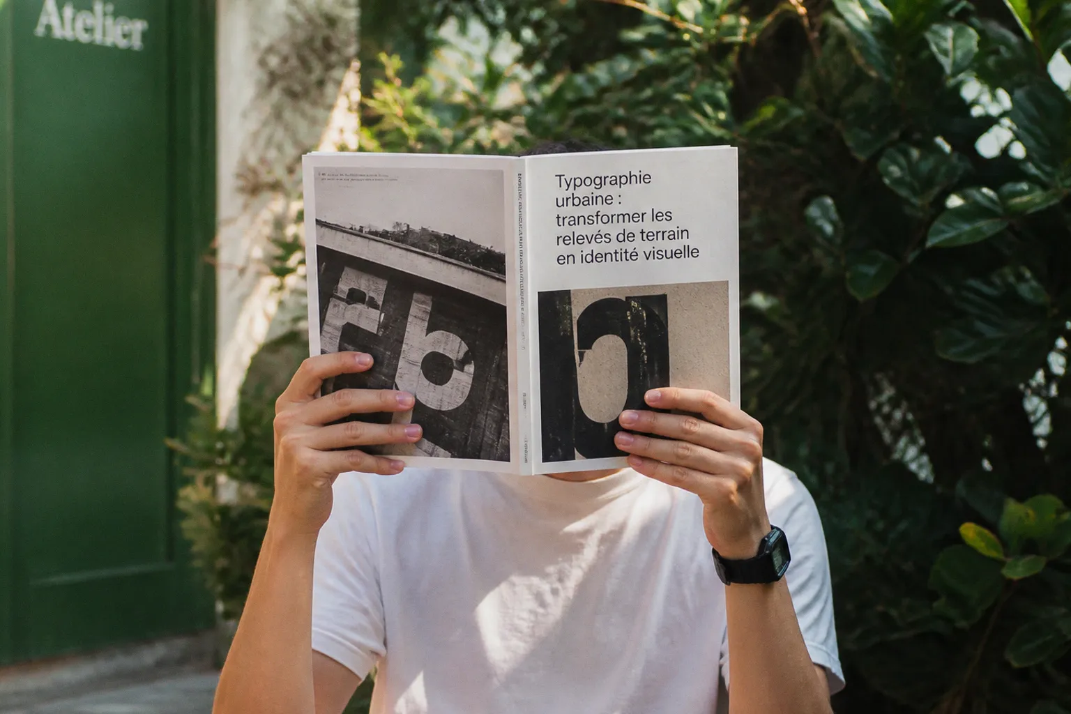 Typographie urbaine : transformer les relevés de terrain en identité visuelle